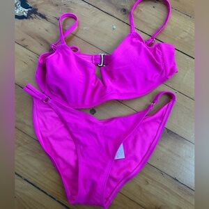 ☀️3/$25 No boundaries medium hot pink bikini set